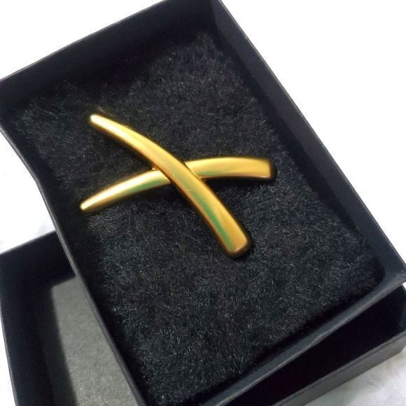 Monet Vintage Brooch X Collection - Picture 1 of 5